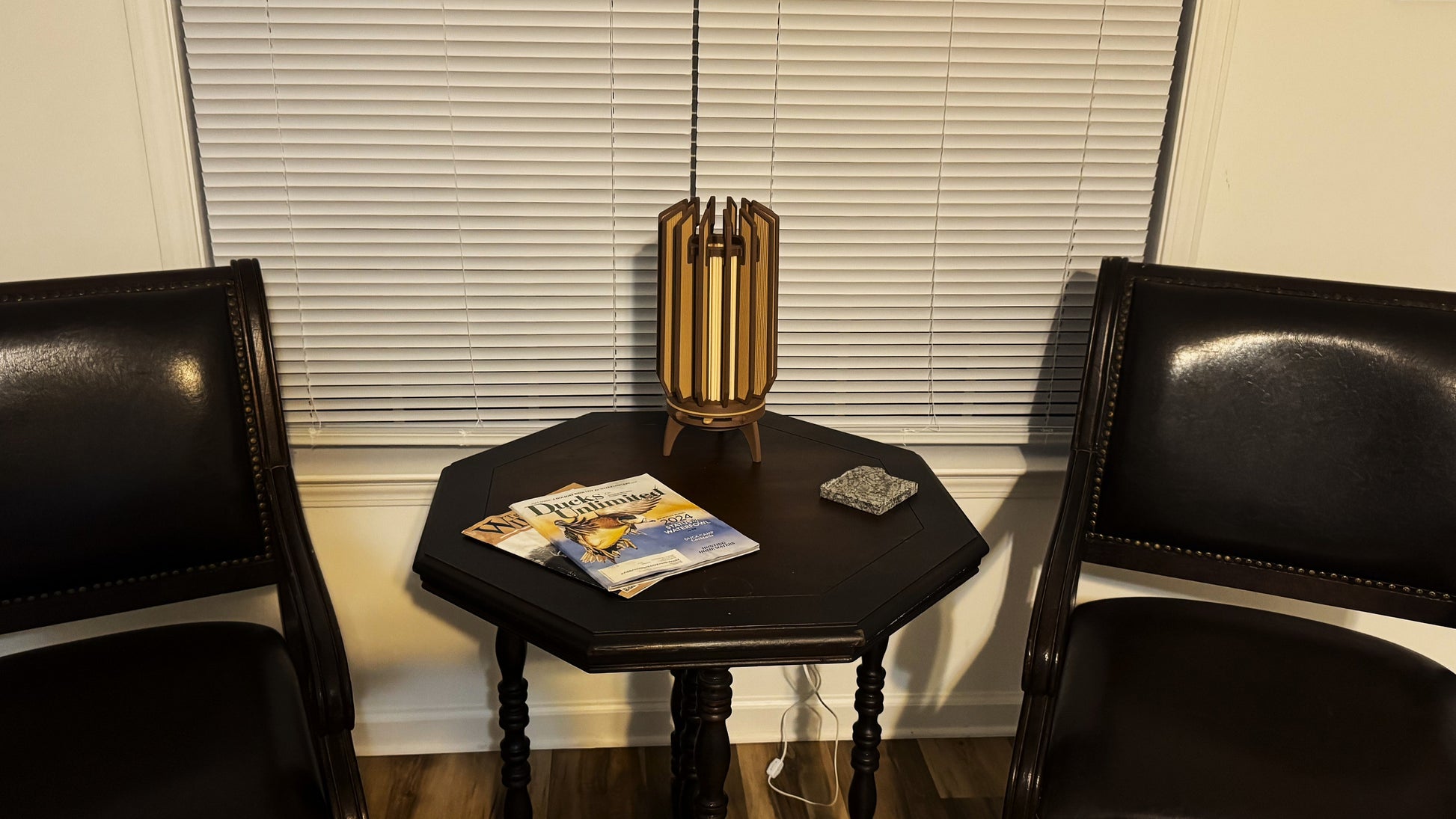 Reveal 2.0 Brown & Tan with shutters open